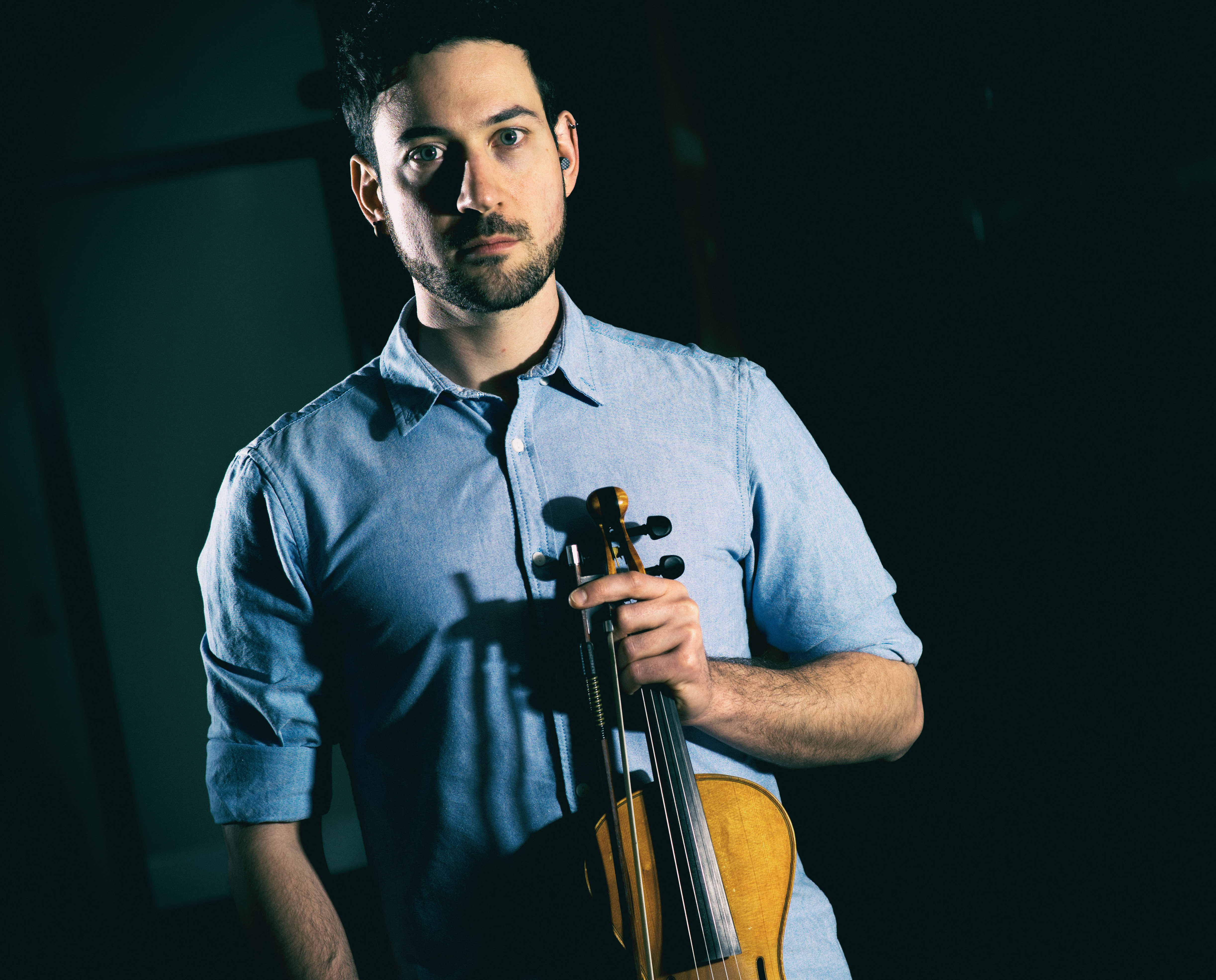 REMIC MICROPHONES Artist violinist David Lombardi