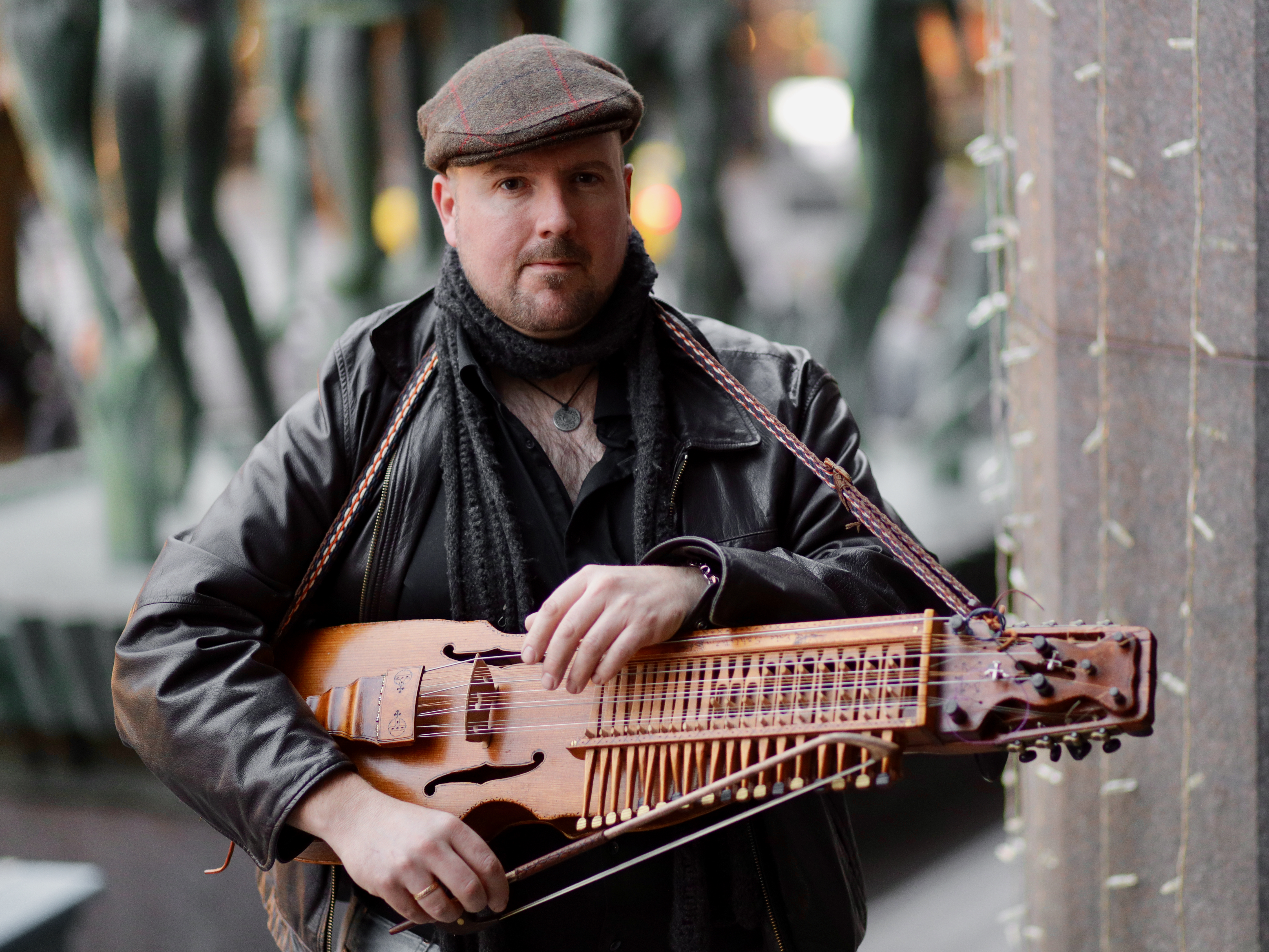 REMIC MICROPHONES Artist Ian Power on Nyckelharpa