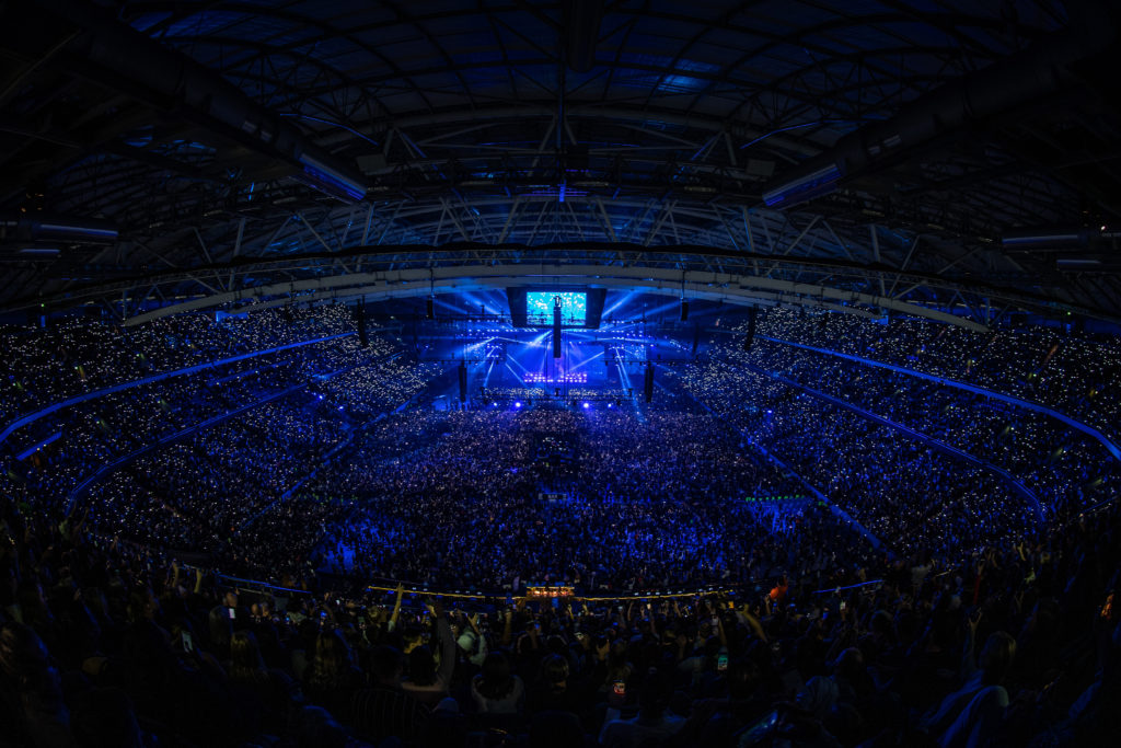 REMIC MICROPHONES at Avicii Tribute Concert. Photographer Oskar Brewitz